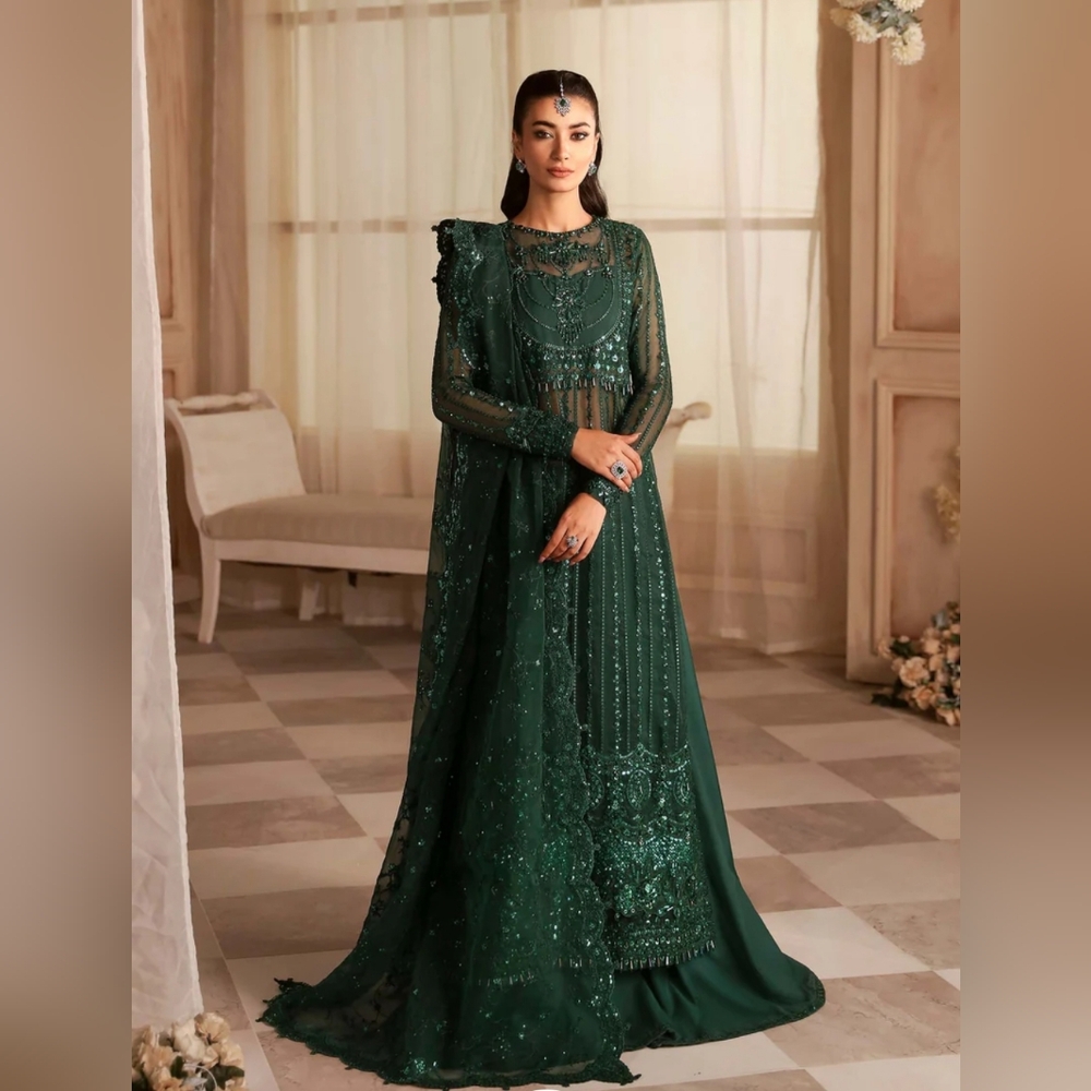 Pakistani/ Indian 3 piece Dress Kameez Shalwar Size Medium